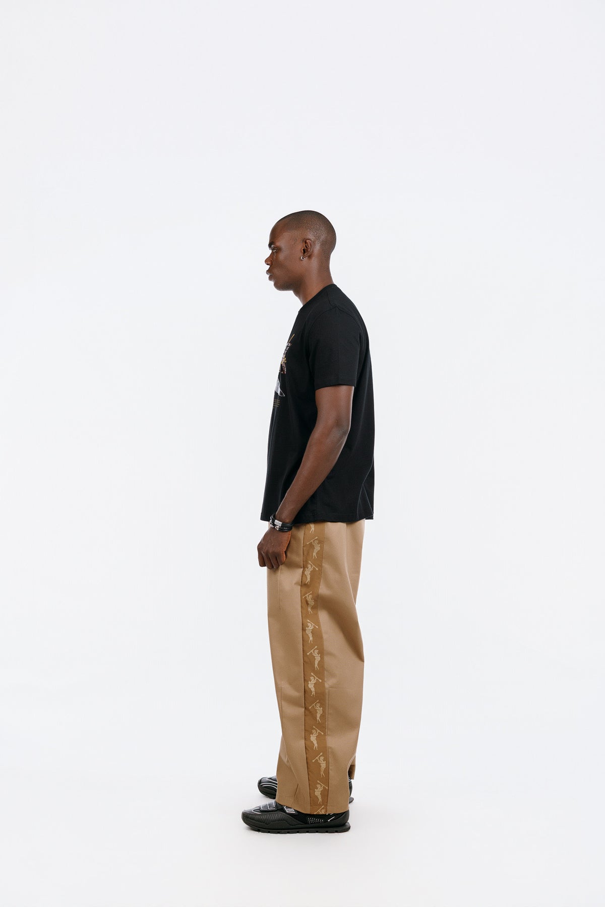 Pangolin Tee in Black