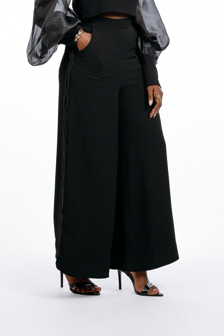 Ara-Set Pant in Black
