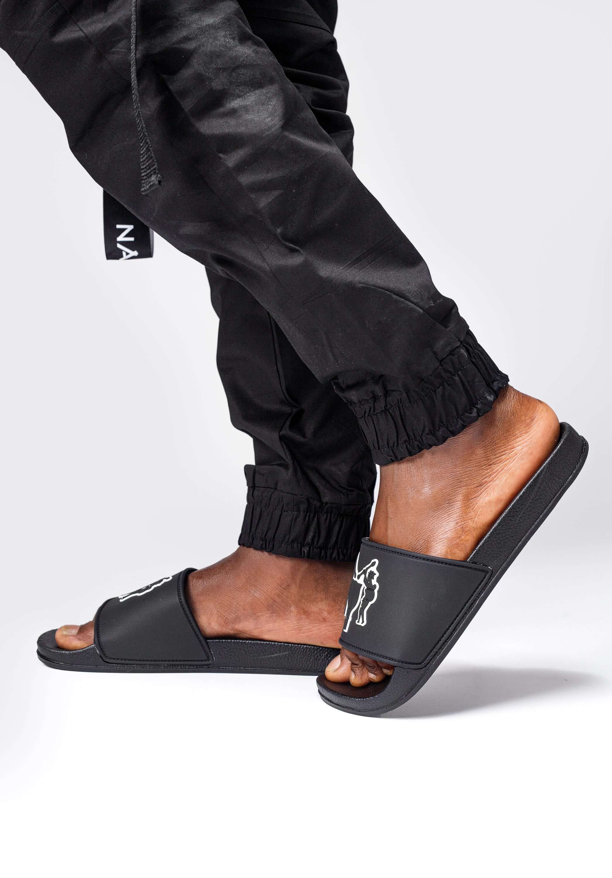 3D Slides in Black - Uncategorized