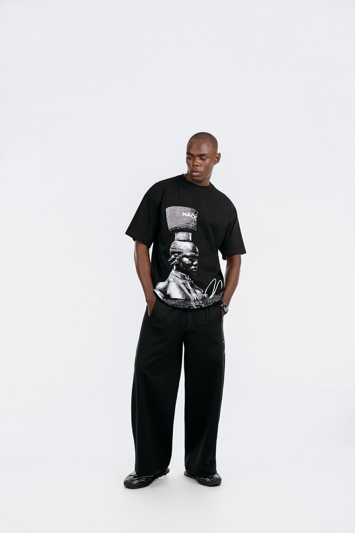 Mursi Tee in Black