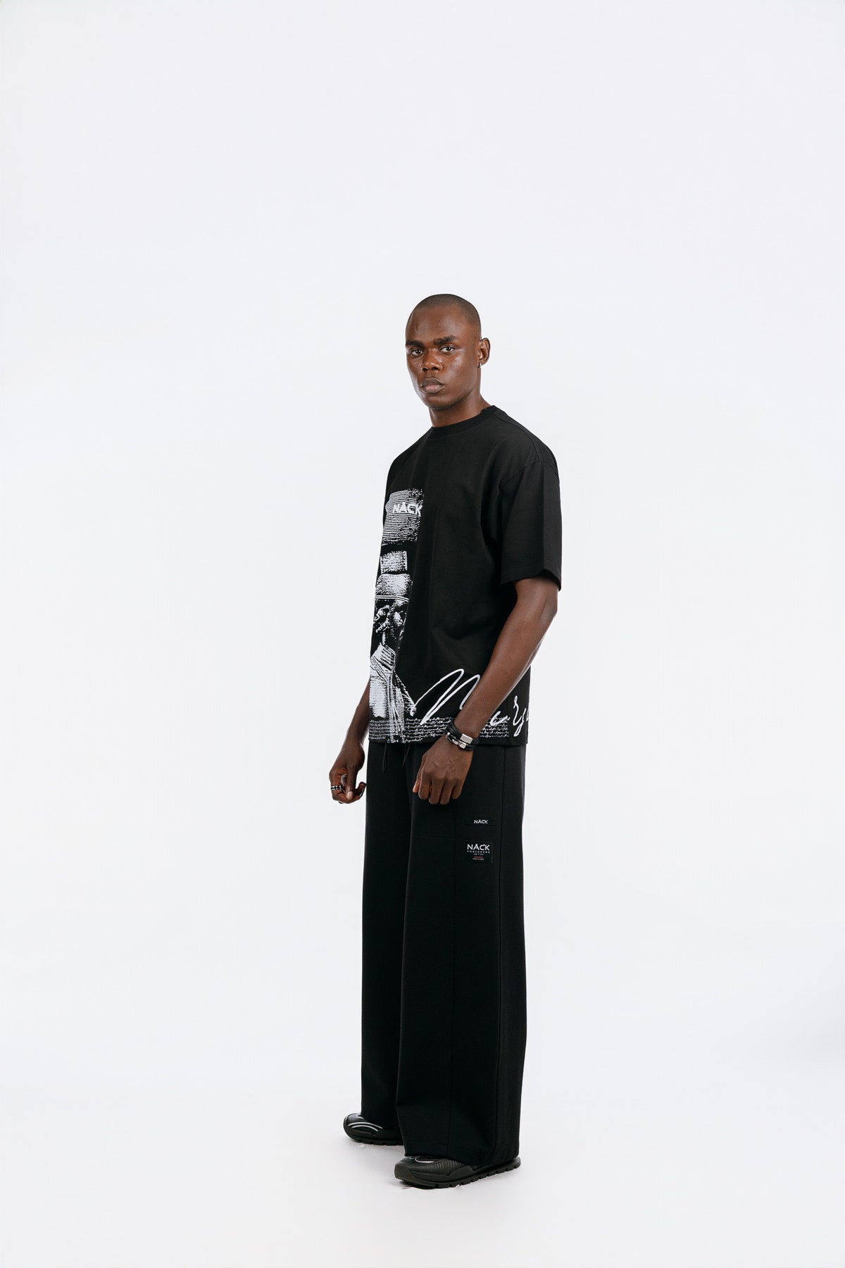 Mursi Tee in Black
