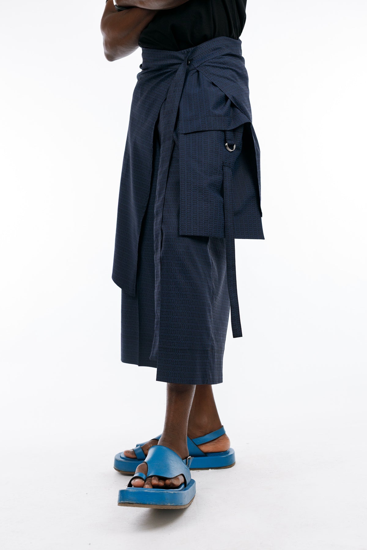 Adigun 3quarter Pant In Navy Blue