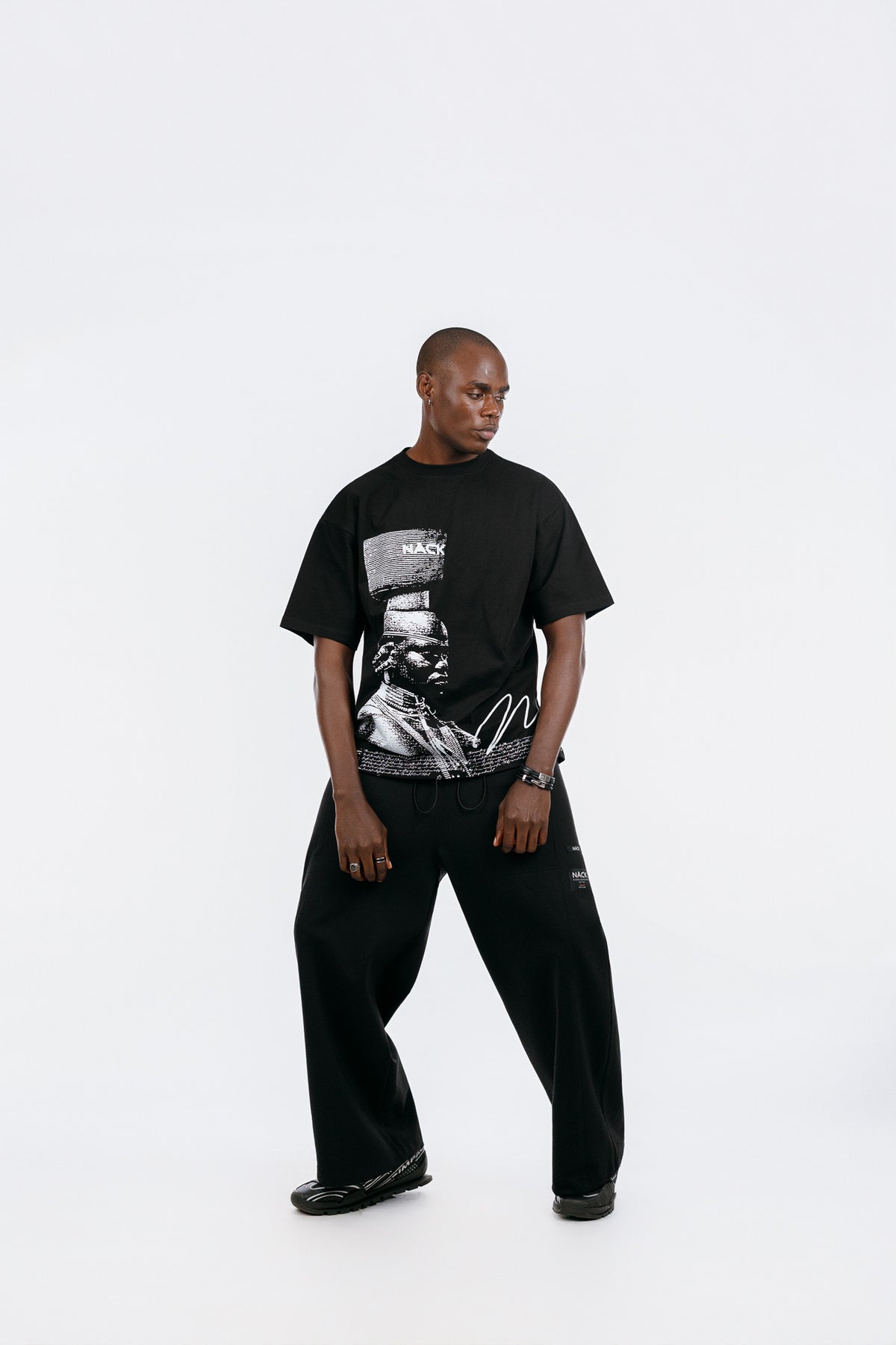 Mursi Tee in Black