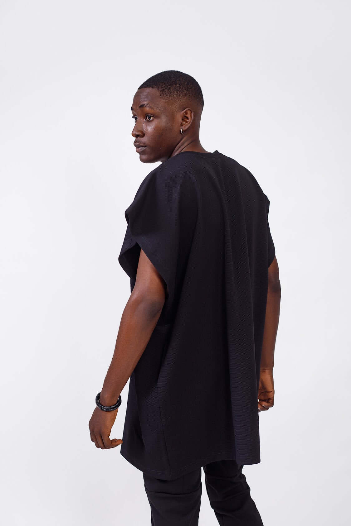 Festac Top in Black - Shirts & Tops