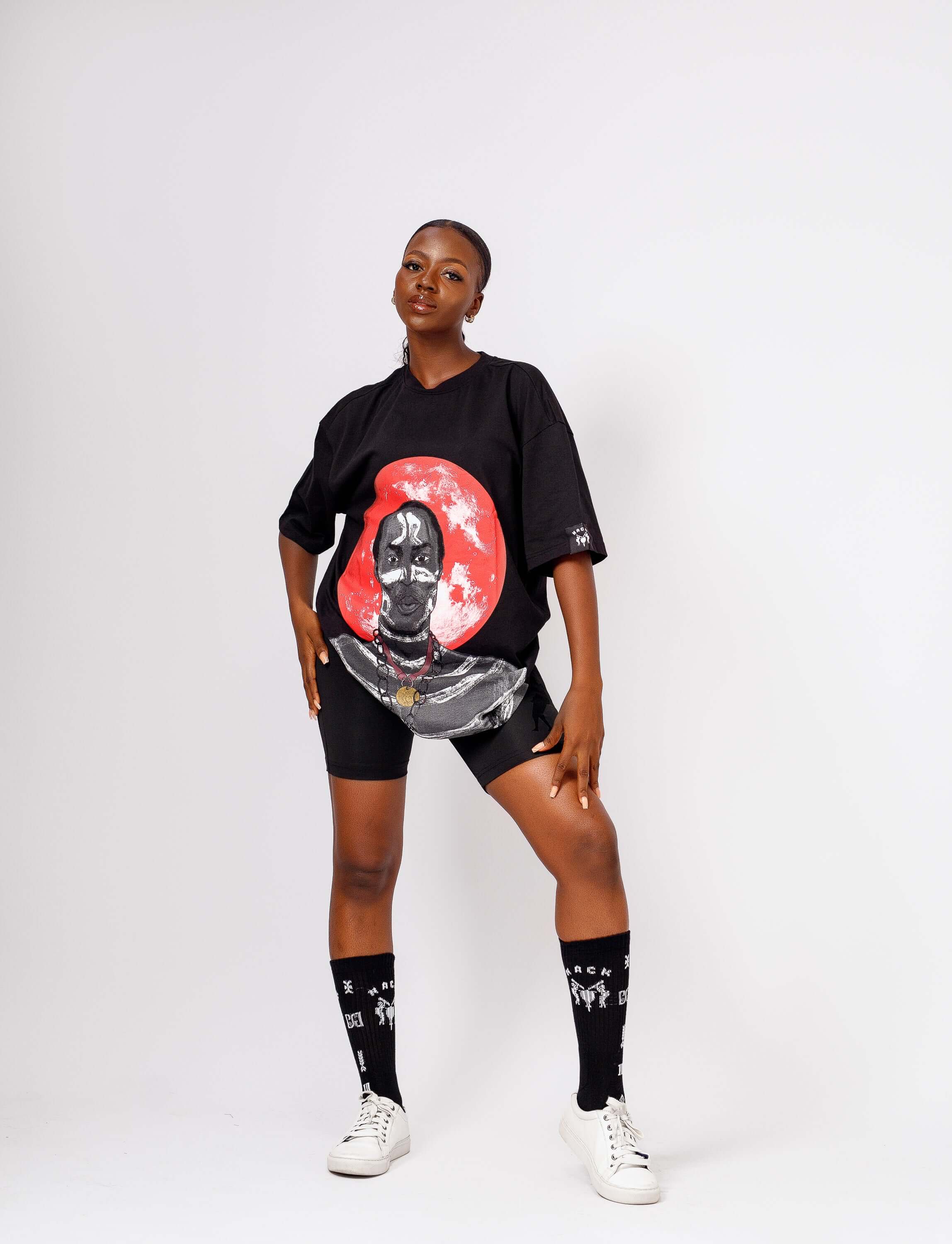 Fela Tee in Black - Shirts & Tops