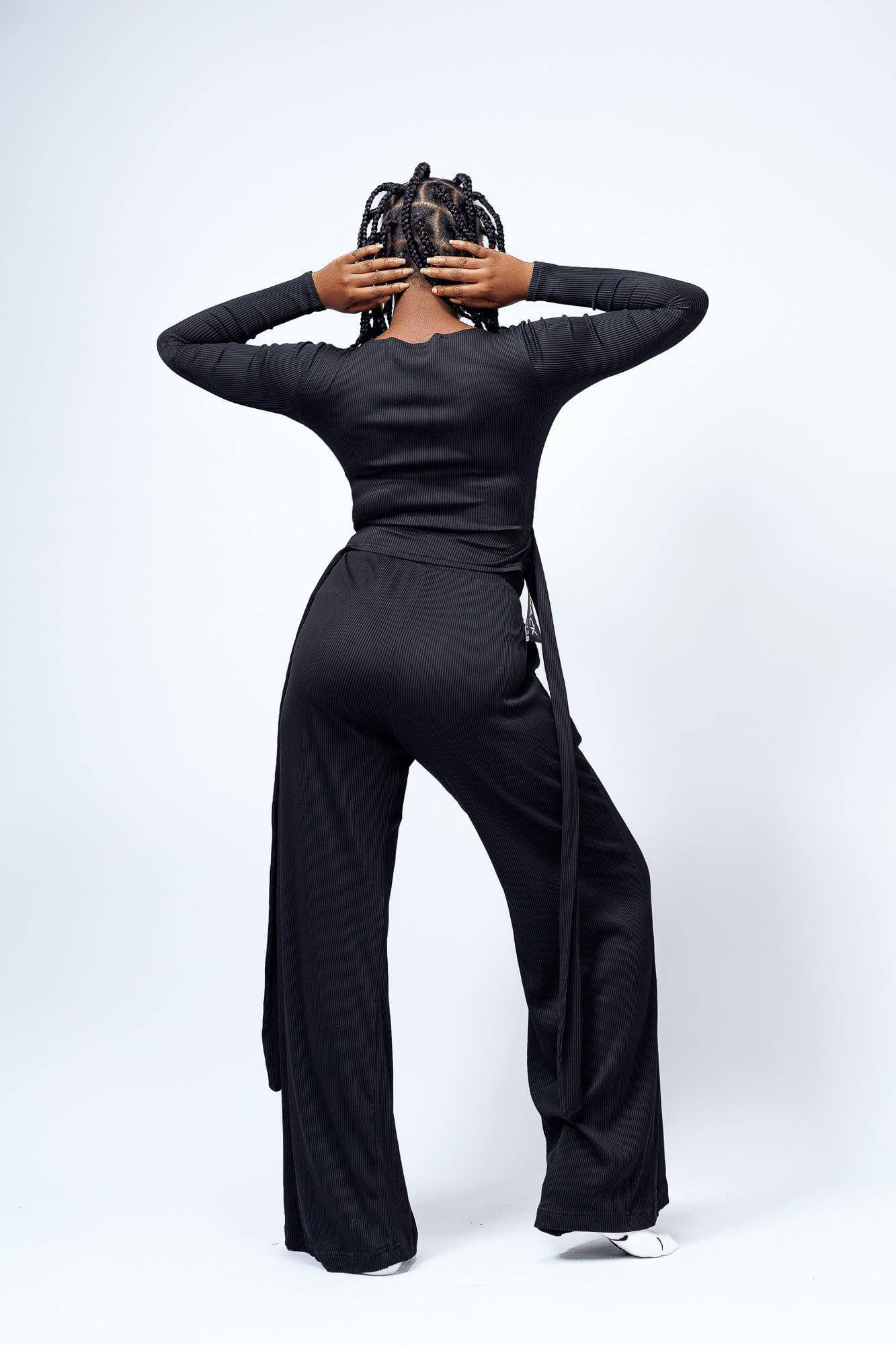 Female Zen 2pcs in Black - Clothing